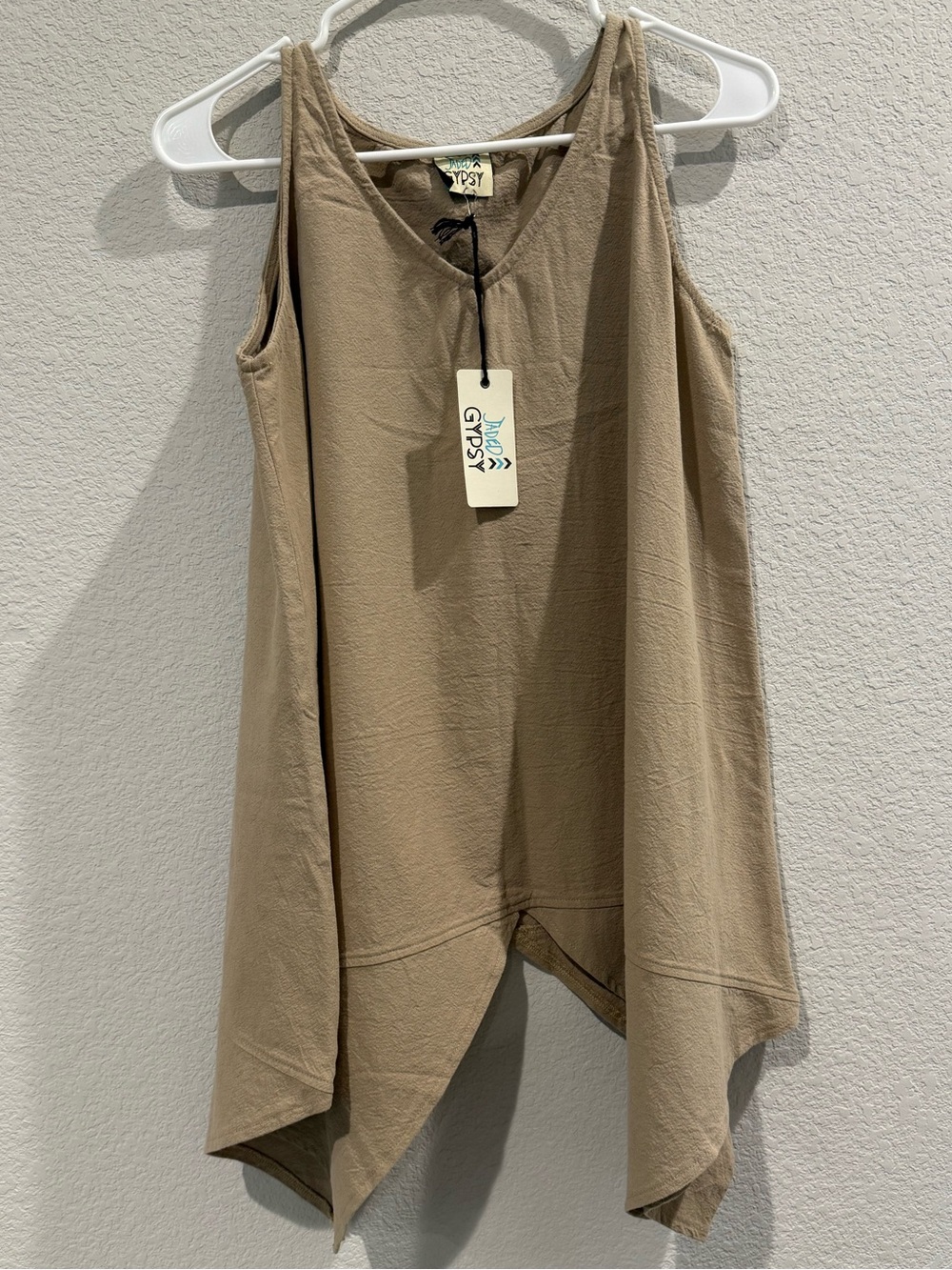 Jaded Gypsy Beige Sleeveless V-Neck Tunic sierra sunset top